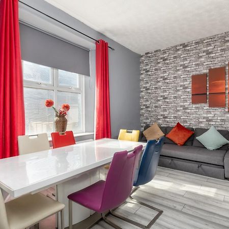 Newcastle City Centre Super Spacious Town House Free Parking And Wi-Fi Exterior photo