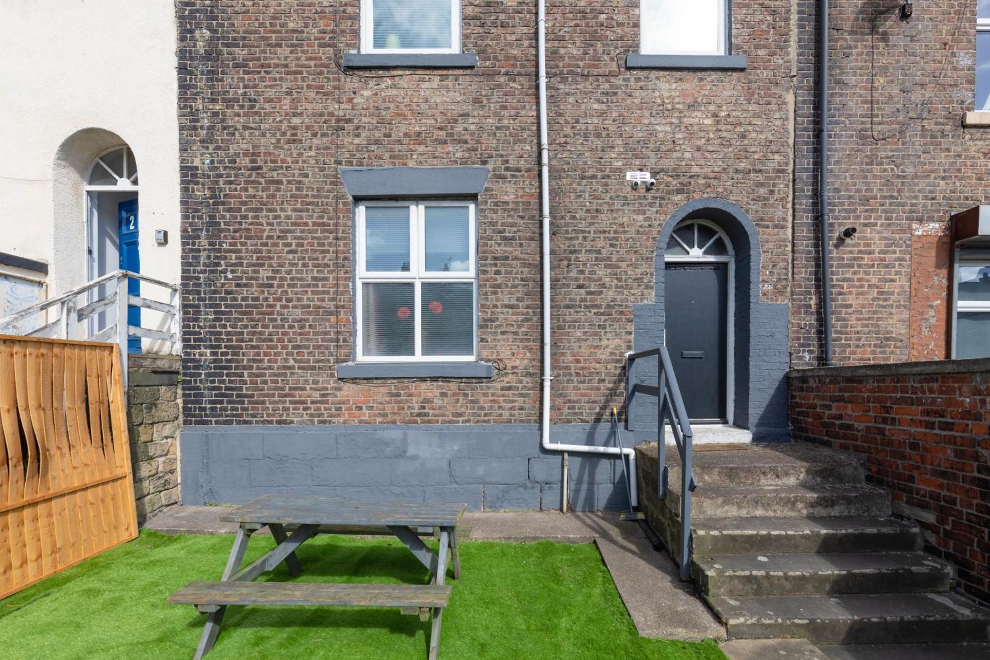 Newcastle City Centre Super Spacious Town House Free Parking And Wi-Fi Exterior photo