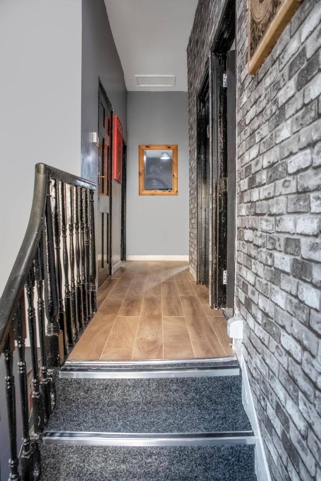 Newcastle City Centre Super Spacious Town House Free Parking And Wi-Fi Exterior photo