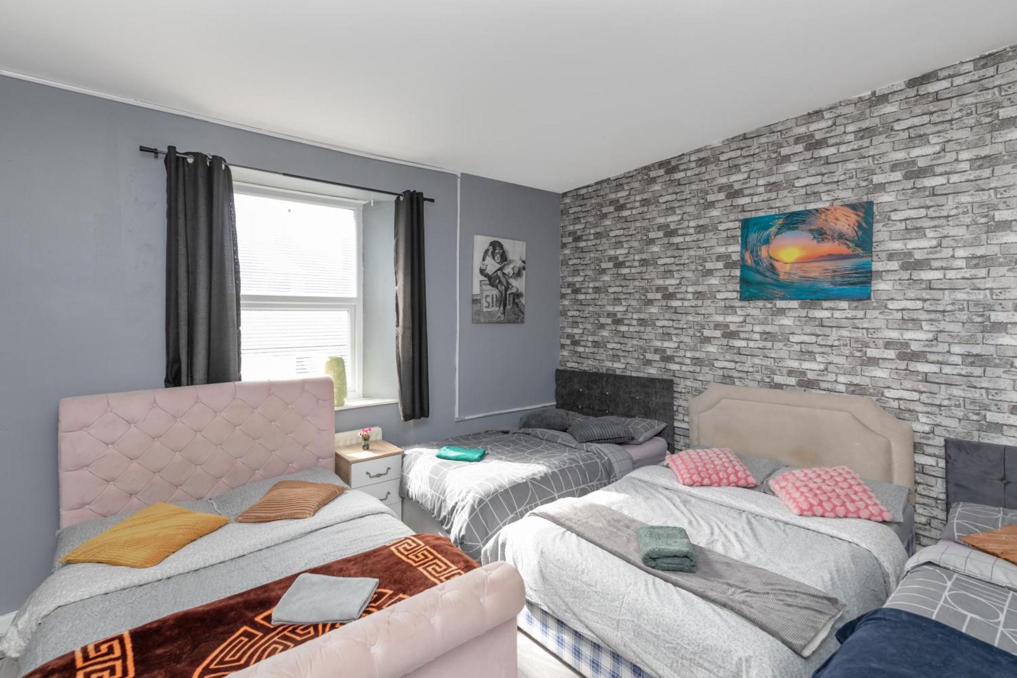 Newcastle City Centre Super Spacious Town House Free Parking And Wi-Fi Exterior photo