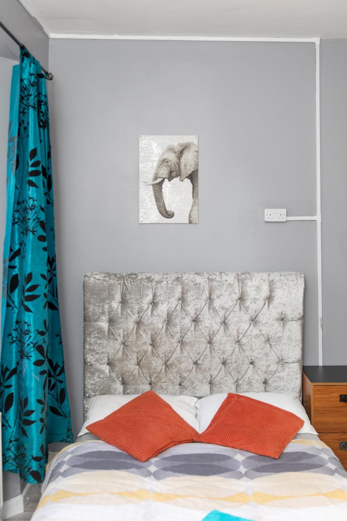 Newcastle City Centre Super Spacious Town House Free Parking And Wi-Fi Exterior photo